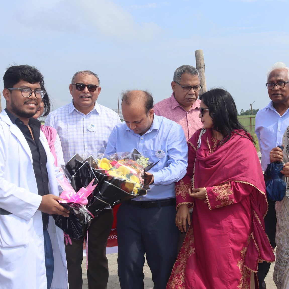 ইউএস-বাংলা মেডিকেল কলেজের ভিত্তিপ্রস্তর স্থাপন